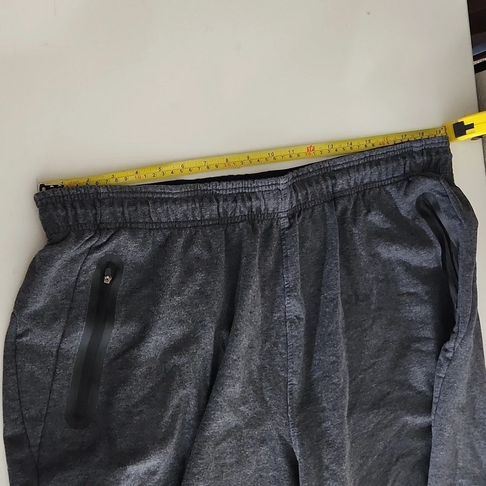 Reebok Shorts Mens Size 2XL